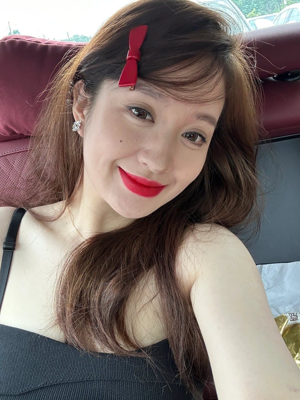 甜心美颜：一位二十三岁女孩的妆后素肌真实记录