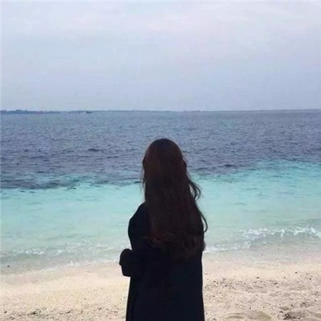 伤感女生背影图鉴：期待落空与命运捉弄