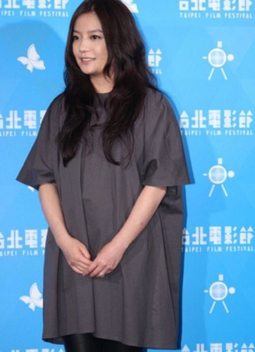 董洁真实身高149争议，小个子穿出大女主气场