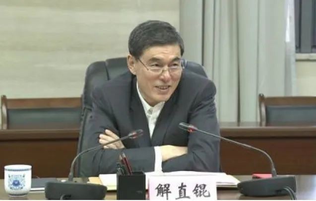 解直锟离世5年，毛阿敏拒260亿遗产“全身而退”，看清“富豪丈夫”真面目后，她为何是最“清醒”的遗孀