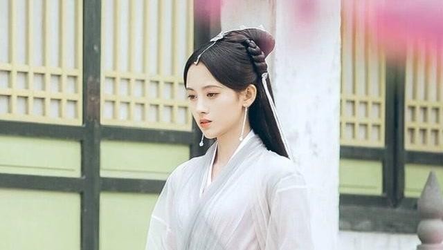 鞠婧祎《新白娘子传奇》白素贞造型剧照