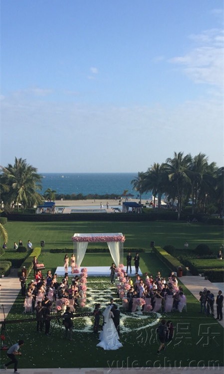 王栎鑫与吴雅婷昔日婚礼现场照片