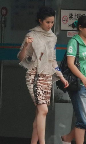 票房破30亿的“神仙姐姐”，曾被造谣15岁堕胎上《今日说法》