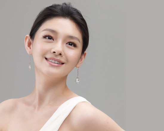 被骂“借江珊上位”五年，如今他却成了圈内公认的“女儿奴”
